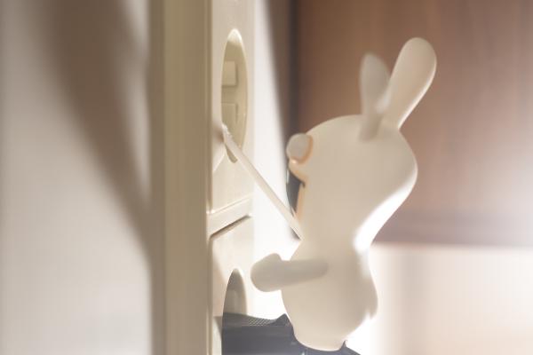 rayman-rabbid-steckdose