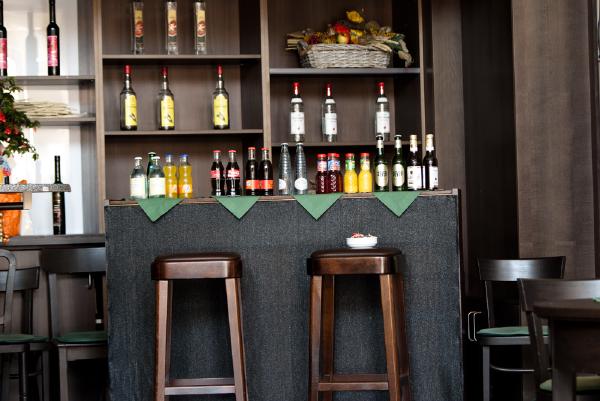 bar